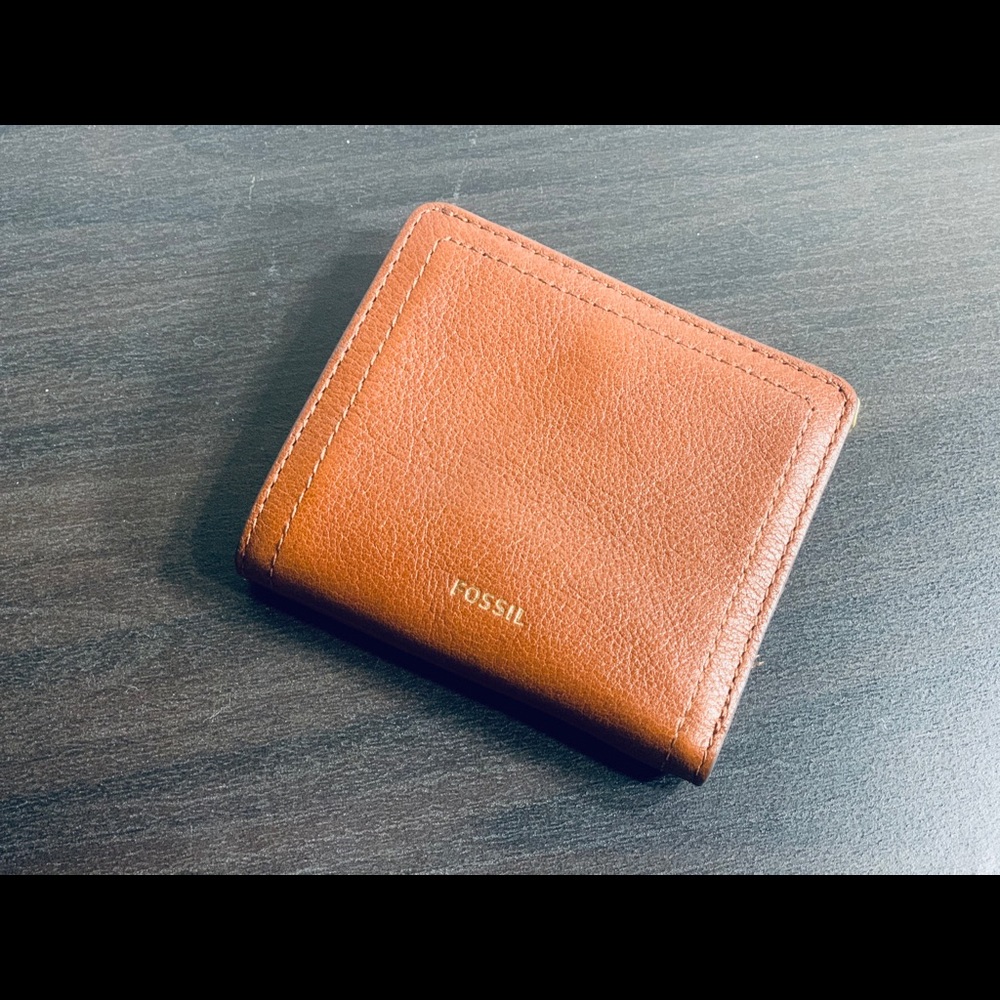 Fossil wallet